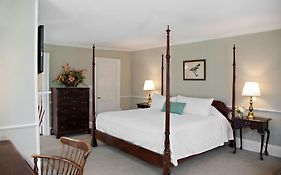 Colonial in Concord